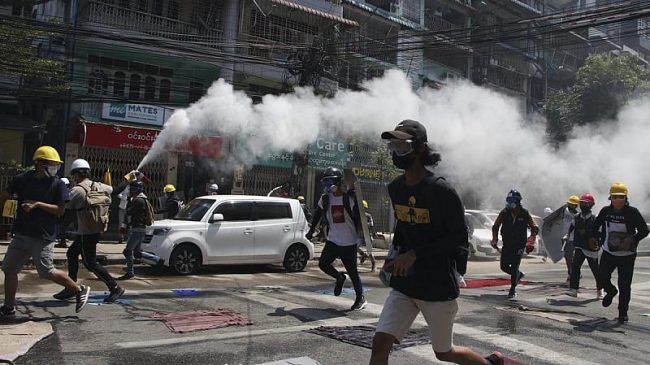 মিয়ানমারের বিক্ষোভে আবারও গুলি, নিহত সাত মিয়ানমারের বিক্ষোভে আবারও গুলি, নিহত সাত