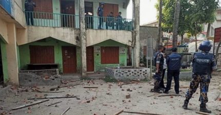 সরাইলে পুলিশ ক্যাম্পে হামলা, ২০ পুলিশ সদস্য আহত