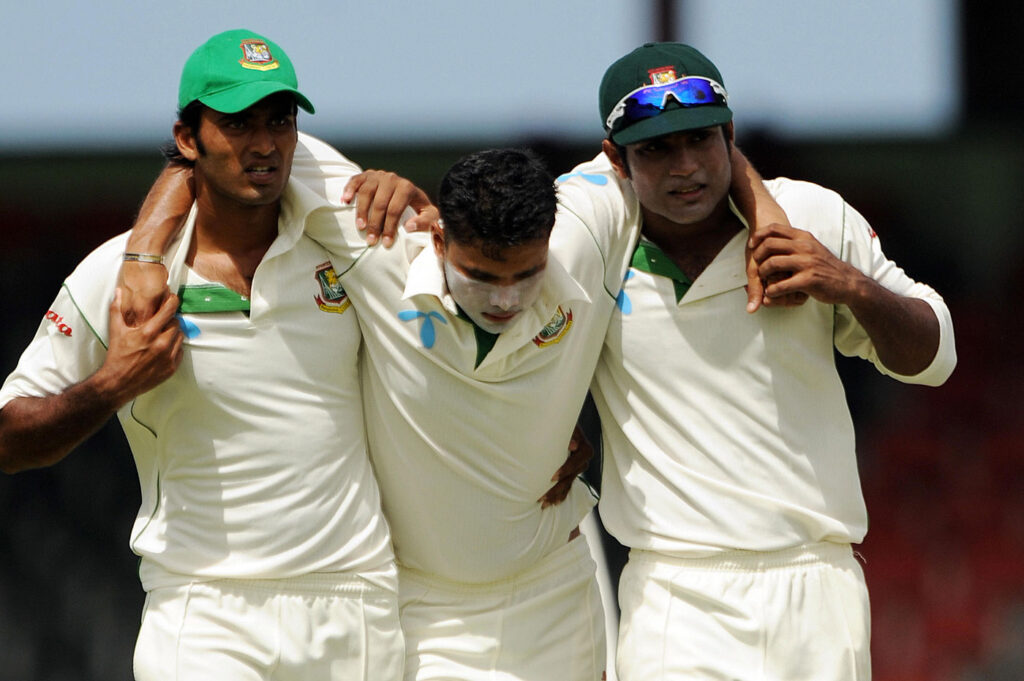 বাংলাদেশ টেস্ট দলের অধিনায়ক