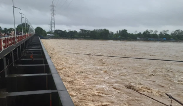 ঢল-বৃষ্টিতে বন্যা পরিস্থিতির অবনতি