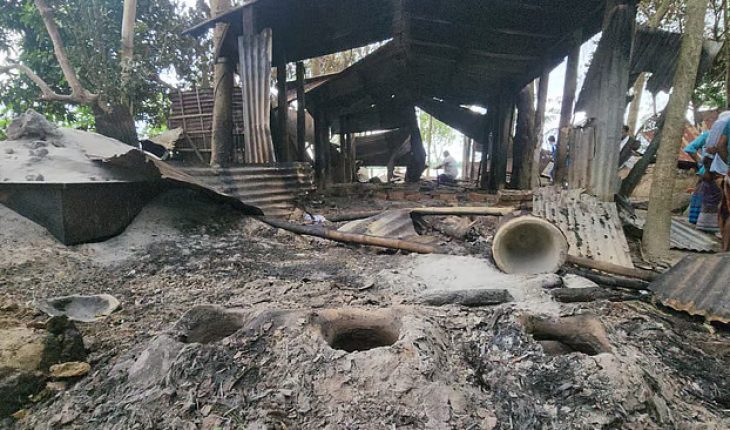 ব্রাহ্মণবাড়িয়া নাসিরনগরে ছাত্রদল নেতার মৃত্যুর জেরে ৪০ বাড়িঘরে হামলা-লুটপাট, গ্রামছাড়া শতাধিক পরিবার ব্রাহ্মণবাড়িয়া নাসিরনগরে ছাত্রদল নেতার মৃত্যুর জেরে ৪০ বাড়িঘরে হামলা-লুটপাট, গ্রামছাড়া শতাধিক পরিবার