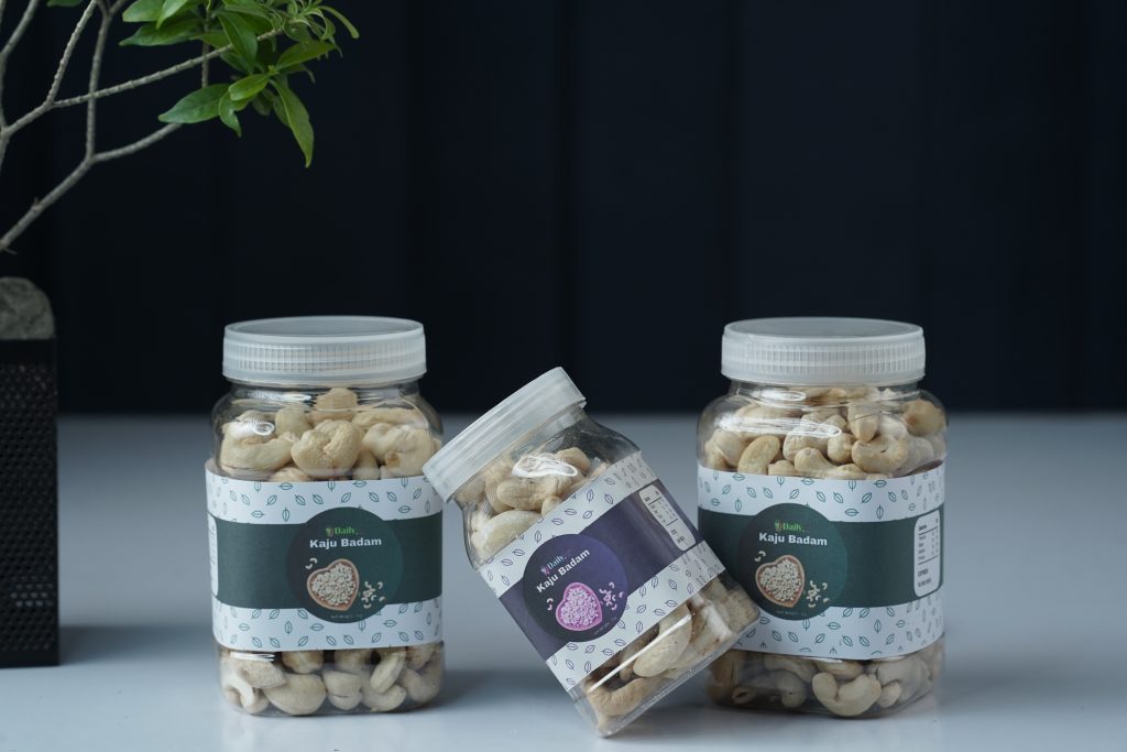 DAILY NEED KAJU BADAM