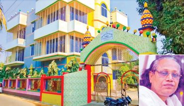 মহান আল্লাহকে নিয়ে আবুল সরকারের ধৃষ্টতায় বাড়ছে ক্ষোভ