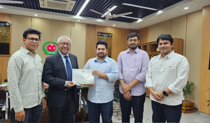 ইসির নিবন্ধন সার্টিফিকেট পেলো এনসিপি ইসির নিবন্ধন সার্টিফিকেট পেলো এনসিপি