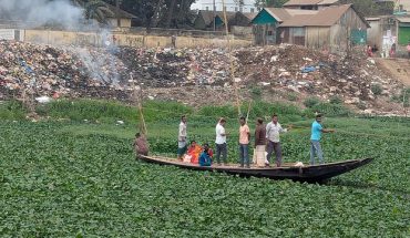 অস্তিত্ব সংকটাপন্ন তিতাস তীরে বালু ভরাট