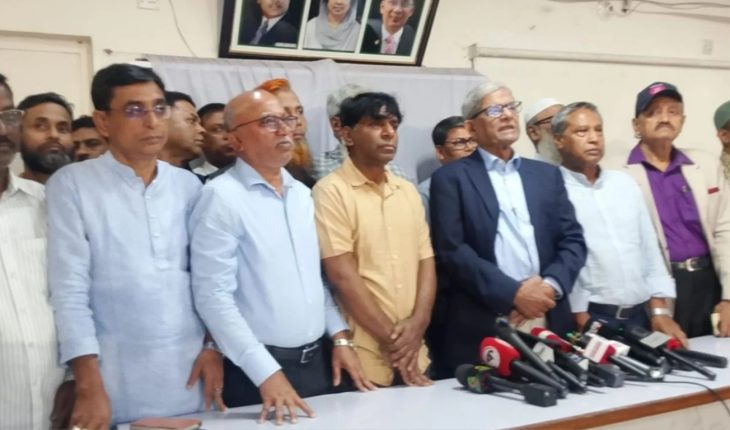 নয়াপল্টন অফিসে মির্জা ফখরুল, দপ্তরটি আবার সরগরম