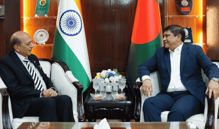 ভারতীয় হাইকমিশনারের সাথে প্রতিরক্ষা উপদেষ্টার সাক্ষাৎ